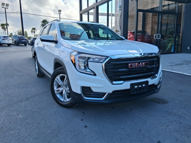 2024 GMC Terrain SLE's photo