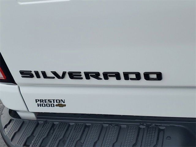 2025 Chevrolet Silverado 3500HD LT photo 9