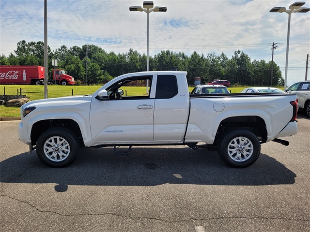 2024 Toyota Tacoma SR5 photo 4