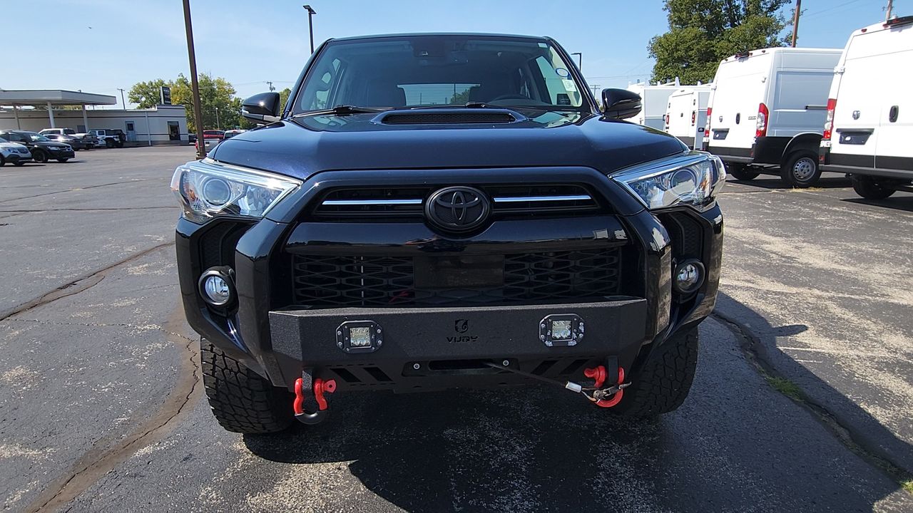 2020 Toyota 4Runner Sport photo 2