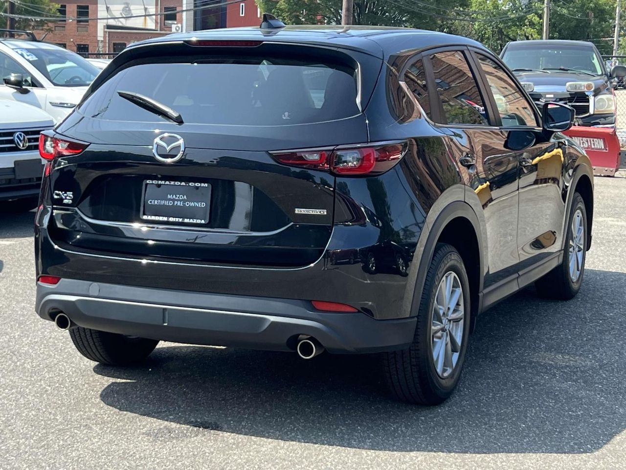 2022 Mazda CX-5 2.5 S Preferred photo 3