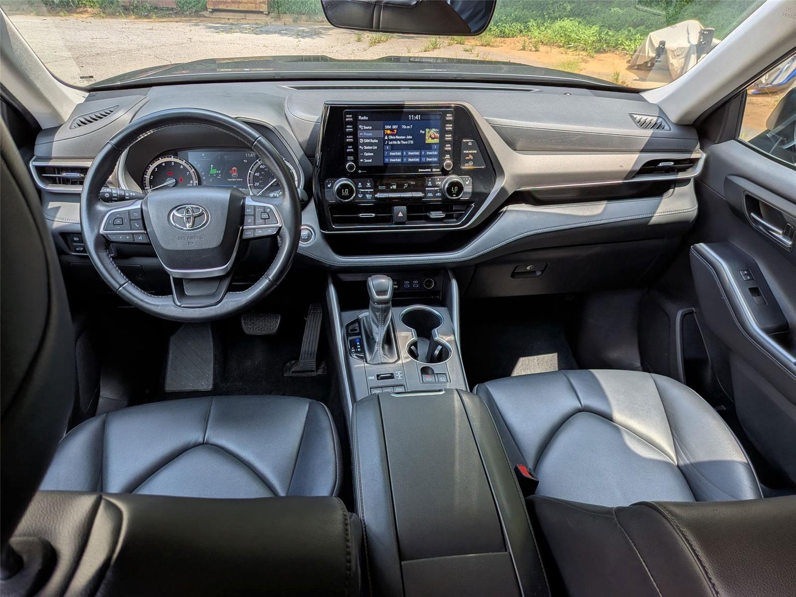 2022 Toyota Highlander XLE photo 27