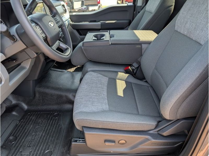 2025 Ford F-350 XLT photo 9