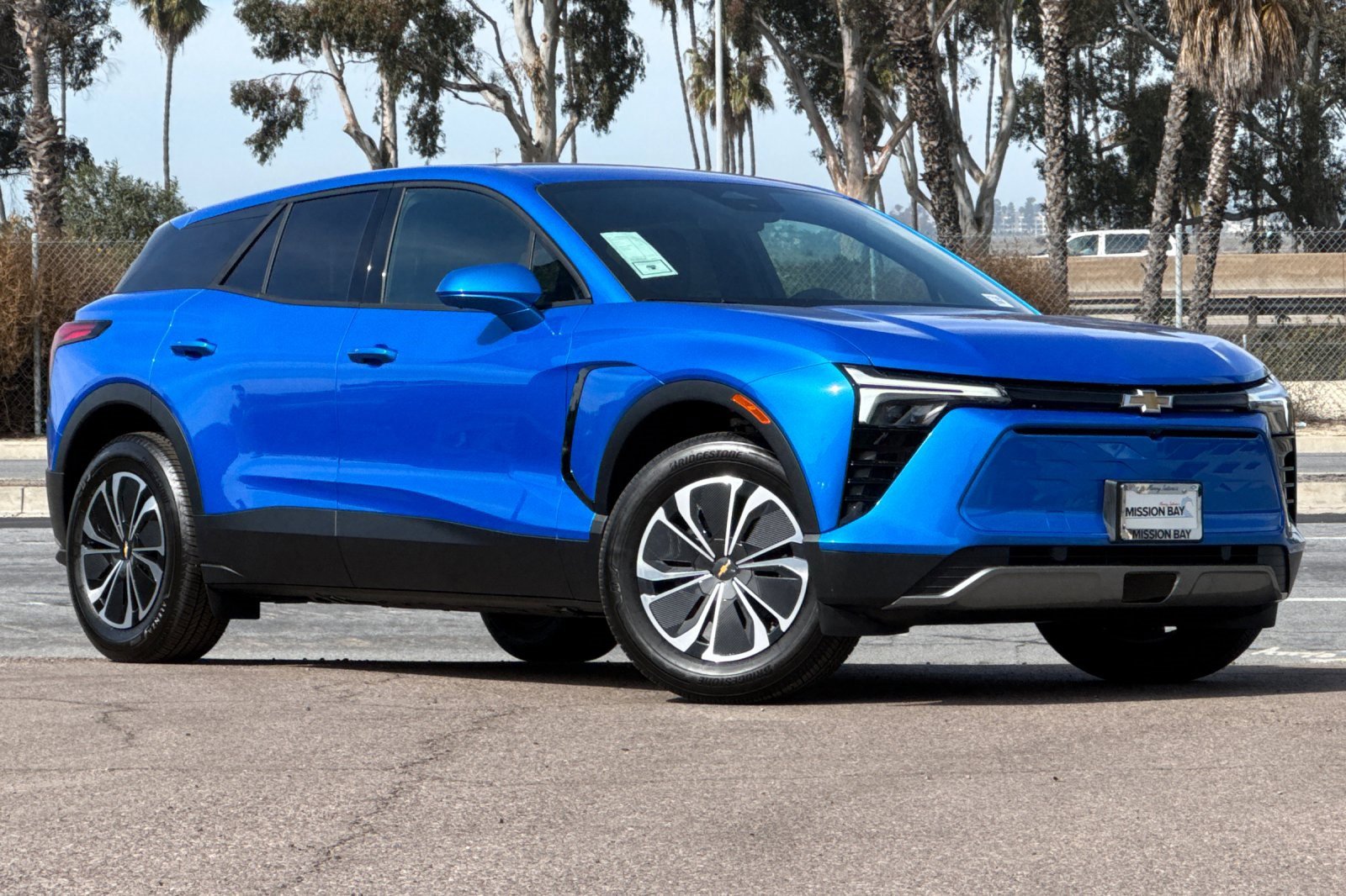 2025 Chevrolet Blazer EV photo 2