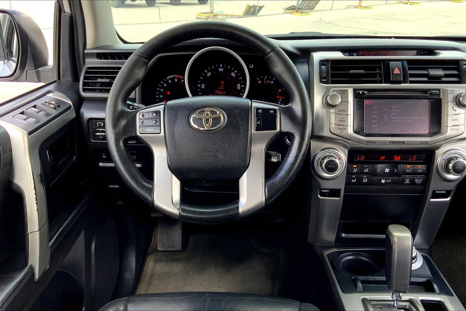 2012 Toyota 4Runner SR5 photo 5