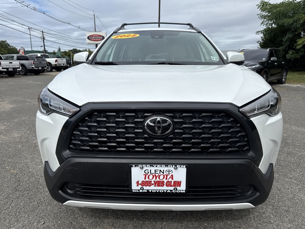 Used 2022 Toyota Corolla Cross LE with VIN 7MUCAABG2NV025762 for sale in Northfield, Minnesota