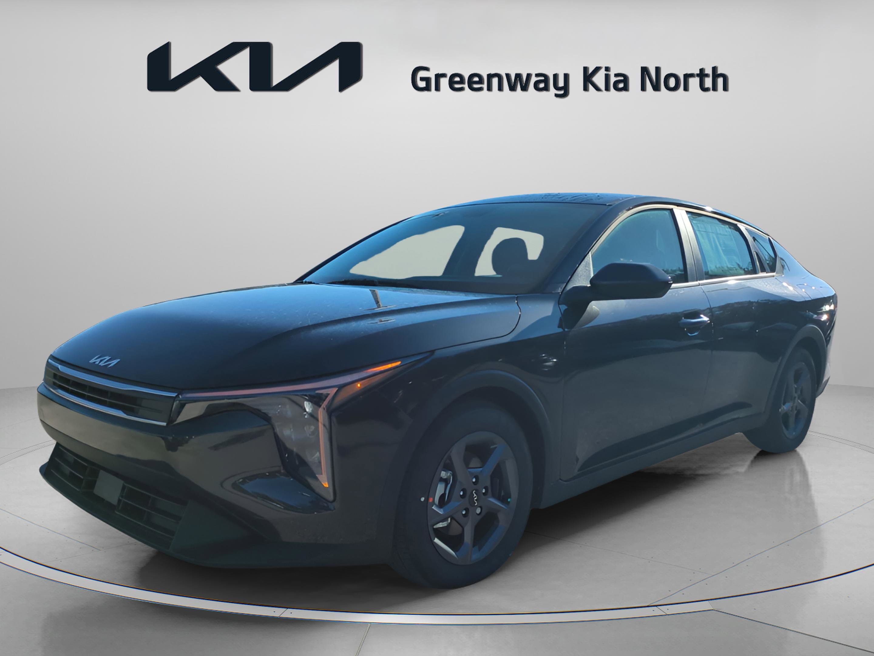 2025 Kia K4 LXS photo 2