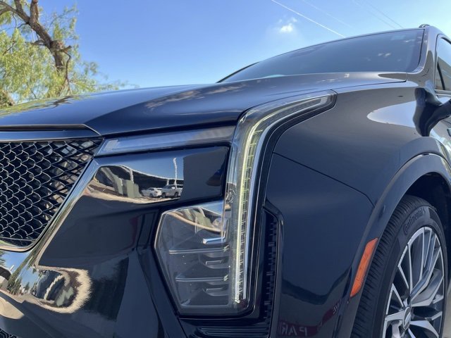 2024 Cadillac XT4 Sport photo 10