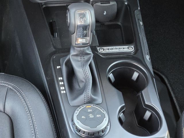 2025 Ford Bronco Outer Banks photo 13