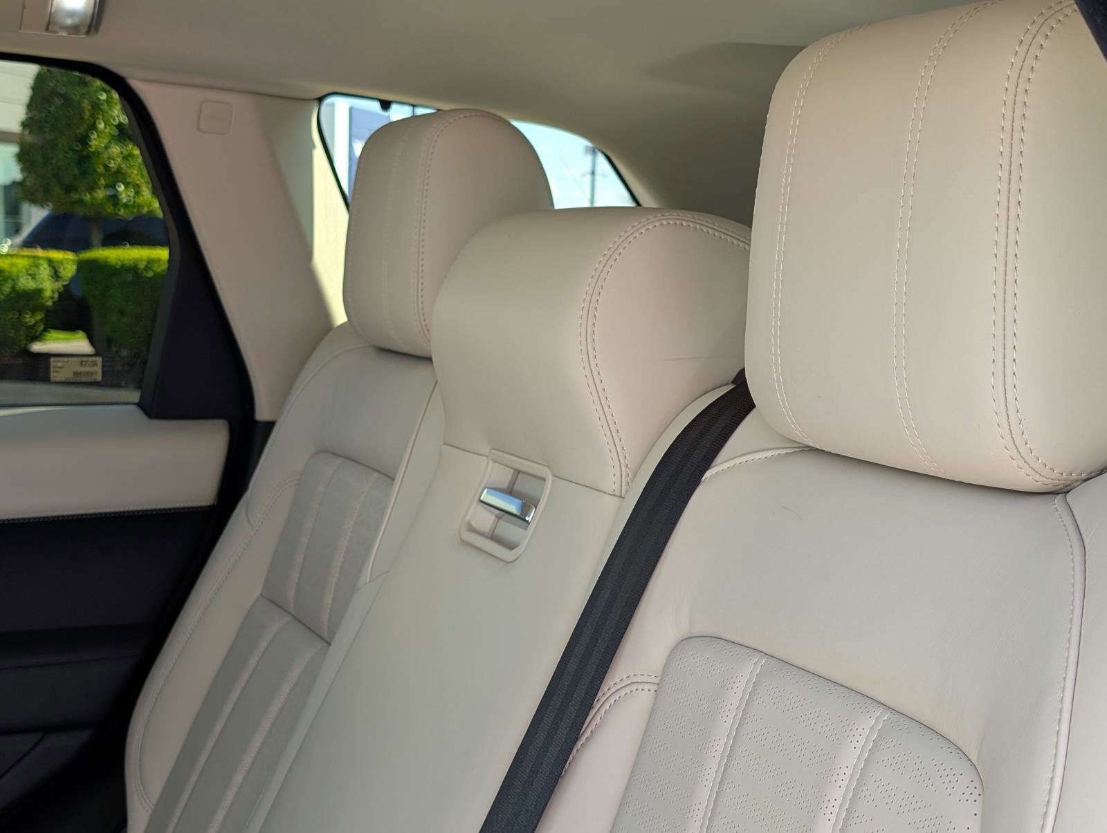 2019 Land Rover Range Rover Sport HSE Dynamic photo 28