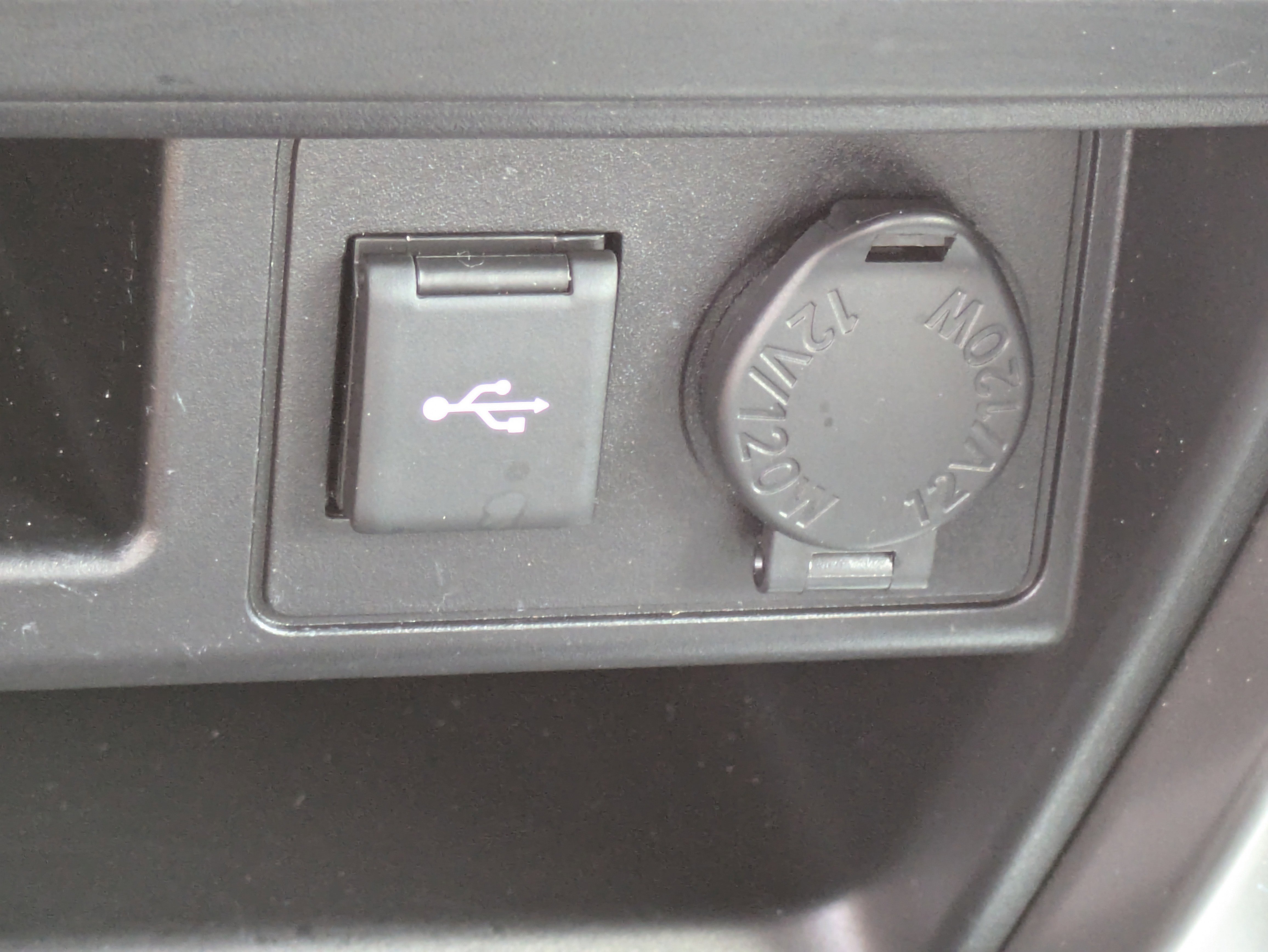 2023 Toyota 4Runner SR5 Premium photo 8