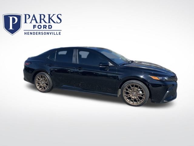 2023 Toyota Camry SE Nightshade's photo