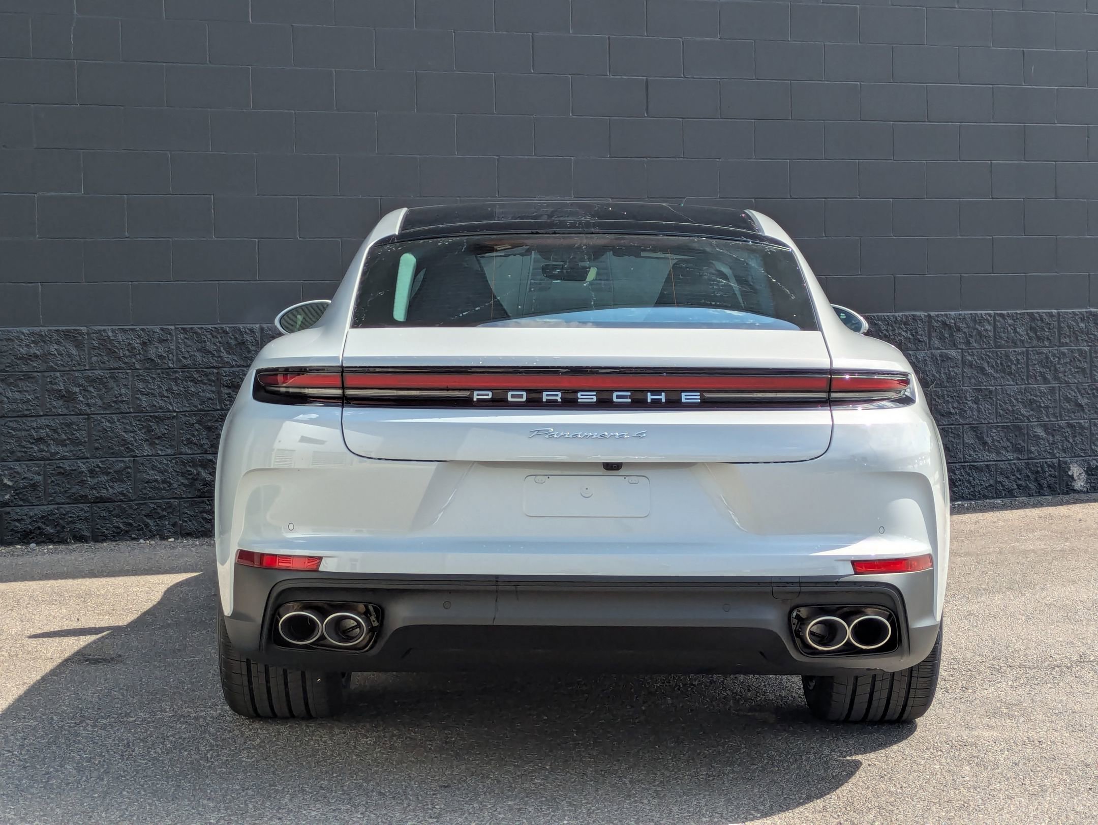 2025 Porsche Panamera 4 photo 10