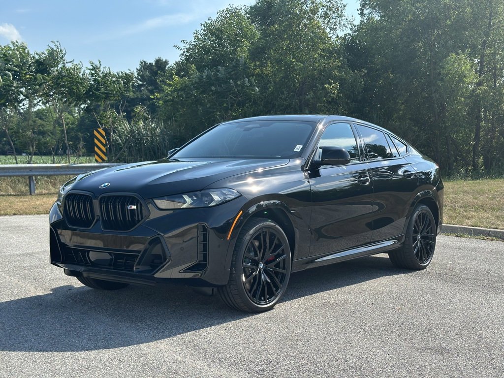 New 2026 Black Sapphire Metallic BMW M60i image 3