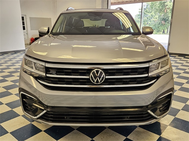 2021 Volkswagen Atlas V6 SE Technology R-Line photo 2