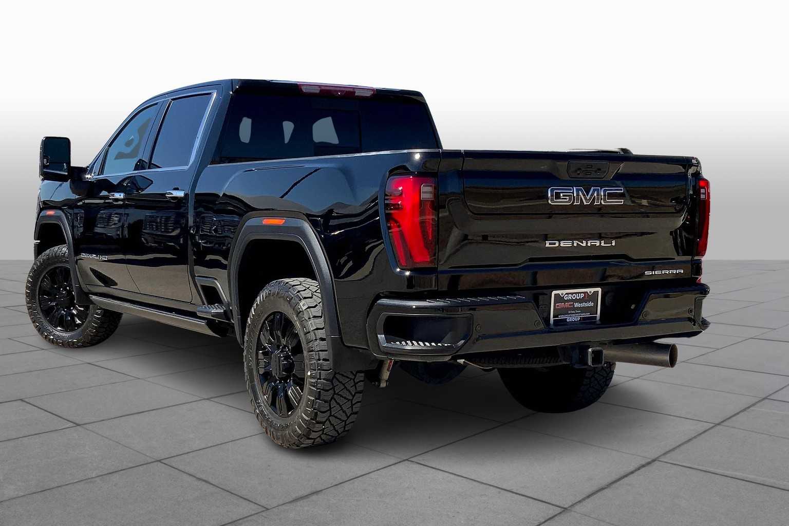 2024 Gmc Sierra 2500 HD Denali Ultimate photo 10