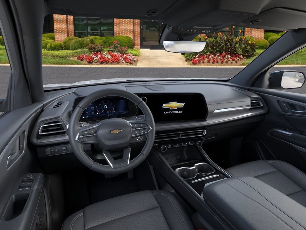 2026 Chevrolet Traverse photo 12
