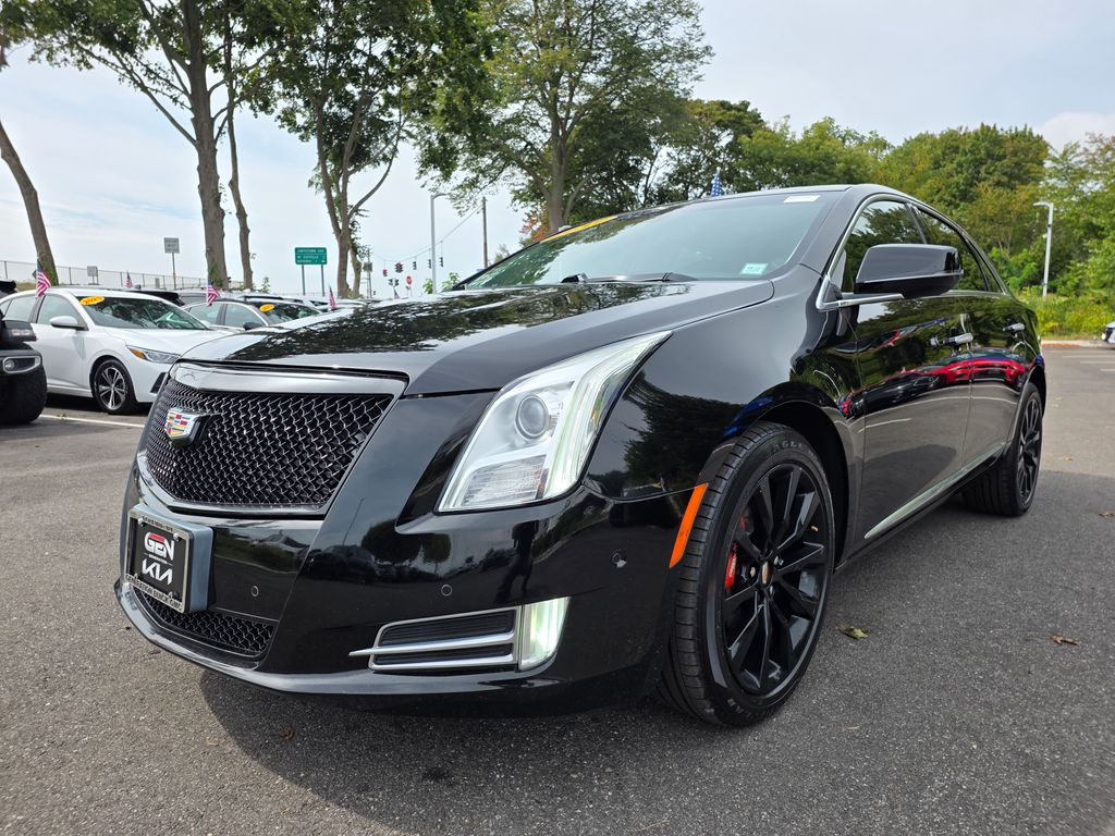 2017 Cadillac XTS Luxury photo 3