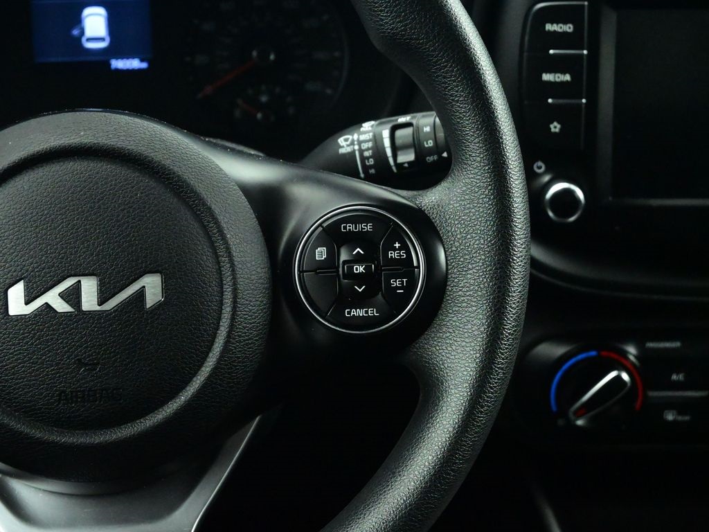 2022 Kia Soul LX photo 5