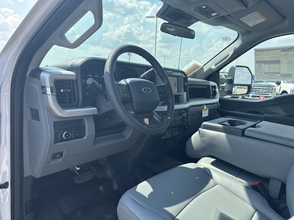 2026 Ford F-250 photo 11