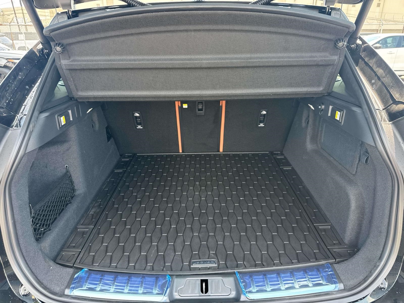 2026 Jaguar F-PACE P250 R-Dynamic S photo 7