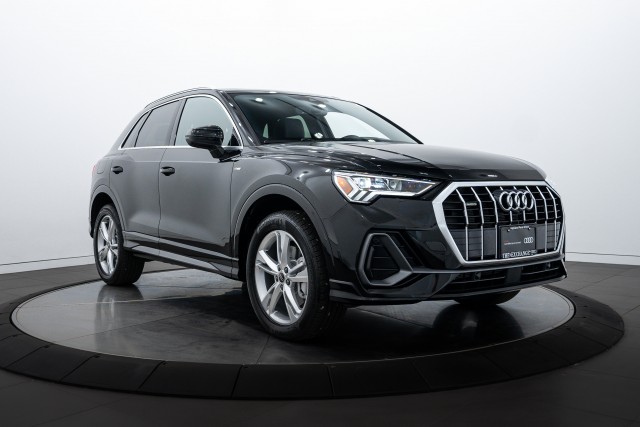 2024 Audi Q3 S line Premium Plus