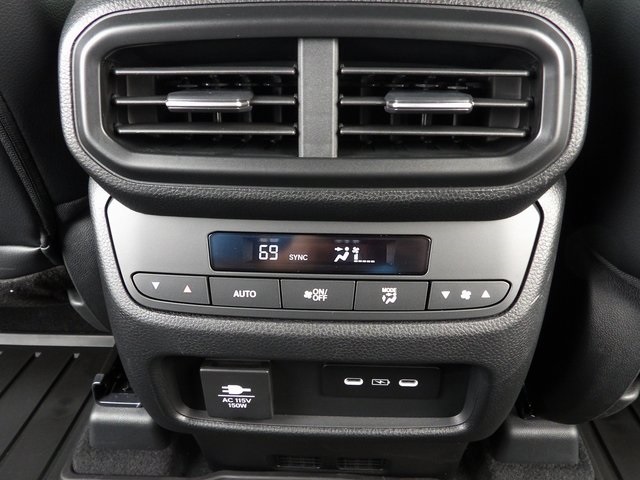 2025 Honda Pilot TrailSport photo 46