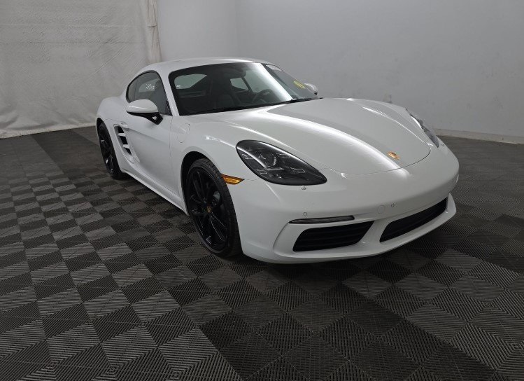 2025 Porsche Cayman Base photo 3