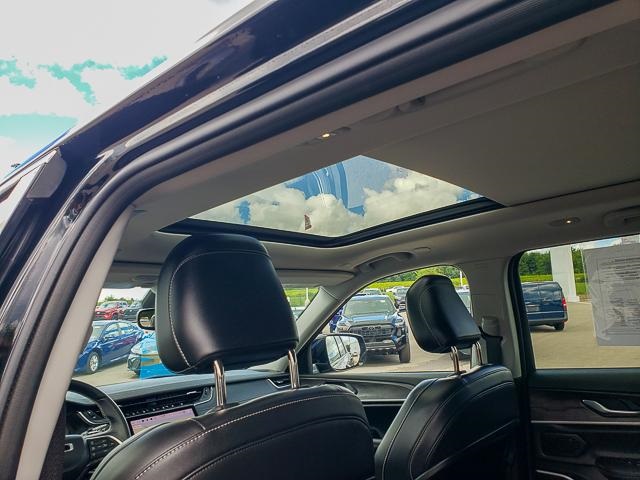 2022 Jeep Grand Cherokee Limited photo 17