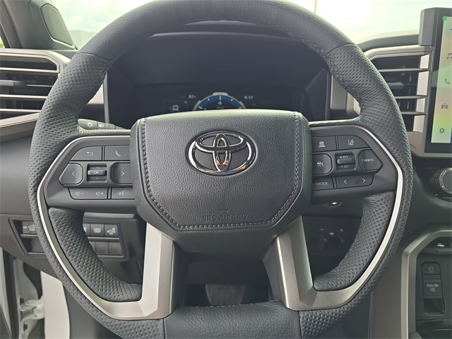 2025 Toyota Tundra Limited CrewMax photo 21