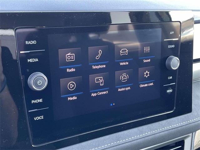 2025 Volkswagen Taos SE photo 17