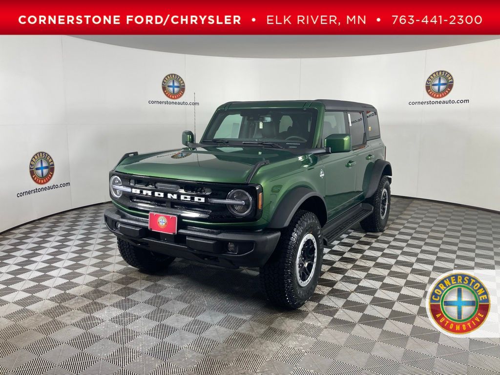 2025 Ford Bronco 4-Door Outer Banks's photo
