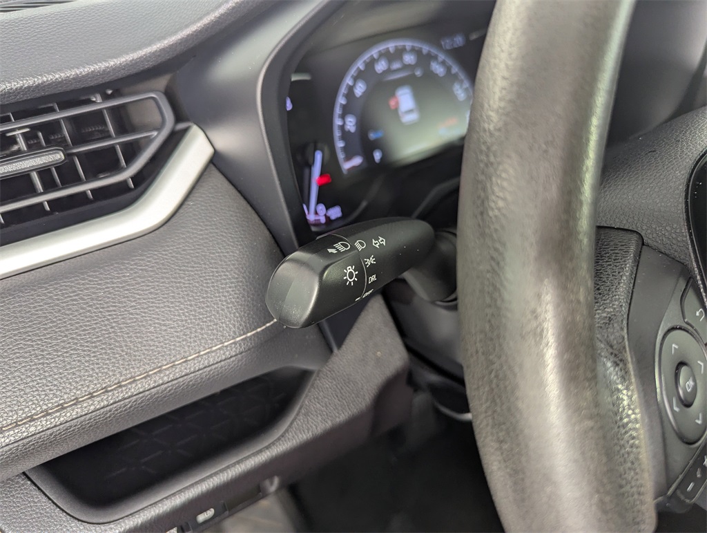 2023 Toyota RAV4 LE photo 17