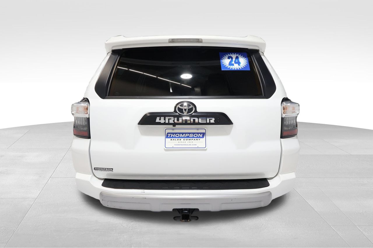 2024 Toyota 4Runner TRD Off-Road Premium photo 3