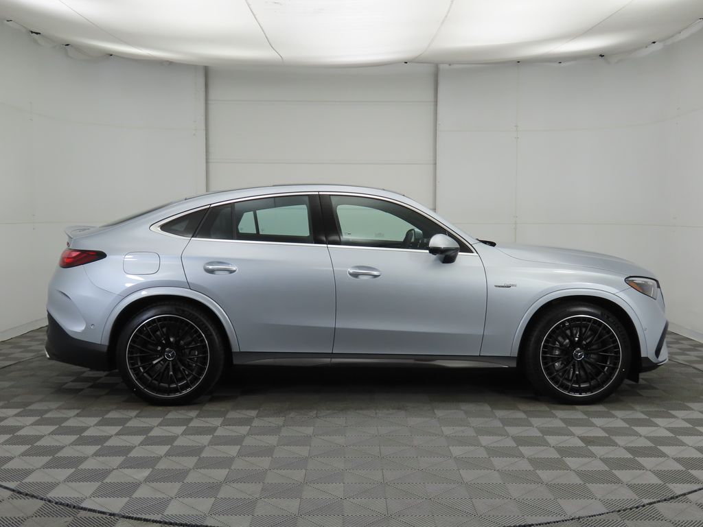 2026 Mercedes Benz GLC 4MATIC photo 4