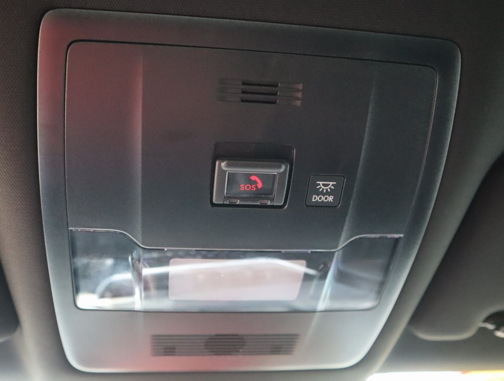 2020 Lexus UX 200 photo 19