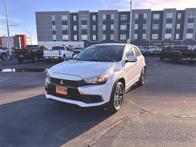2016 Mitsubishi Outlander Sport ES's photo
