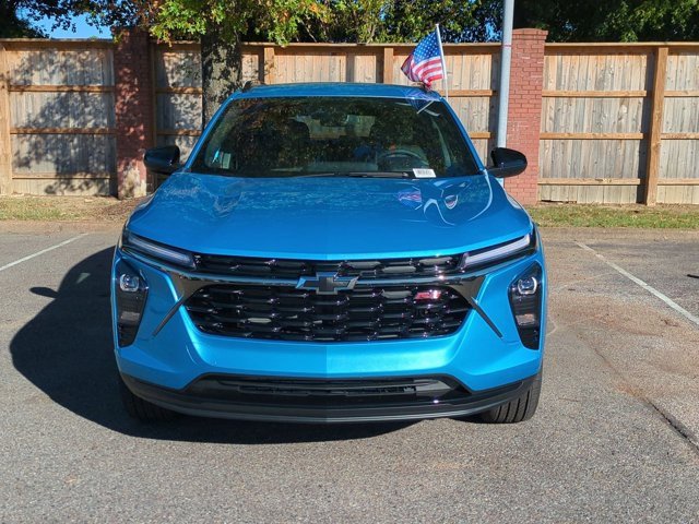 2026 Chevrolet Trax photo 2