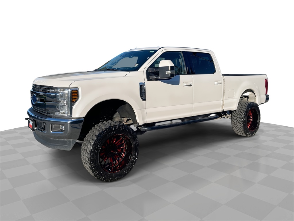 2018 Ford F-350 Super Duty Lariat's photo