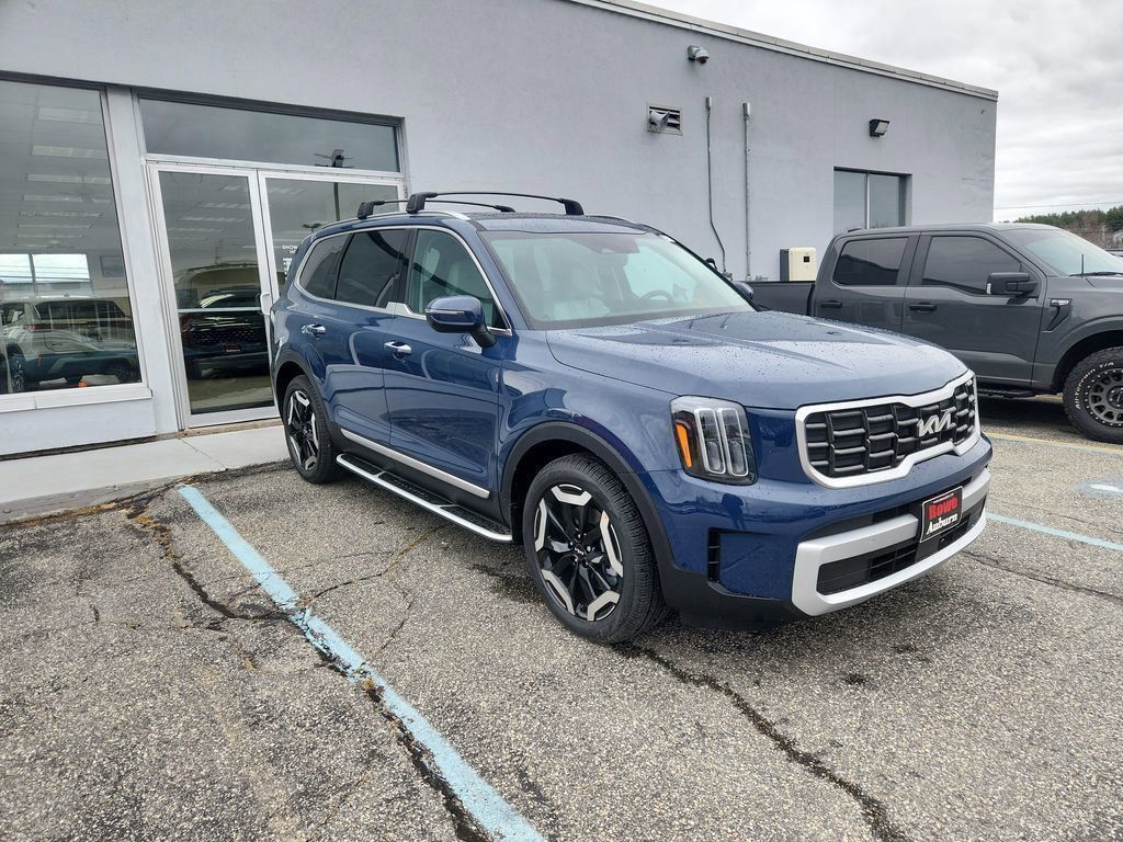 2025 Kia Telluride S's photo