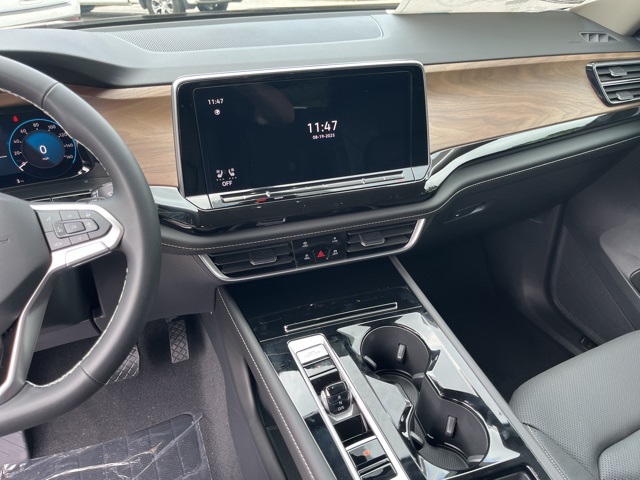 2026 Volkswagen Atlas SE Technology photo 18