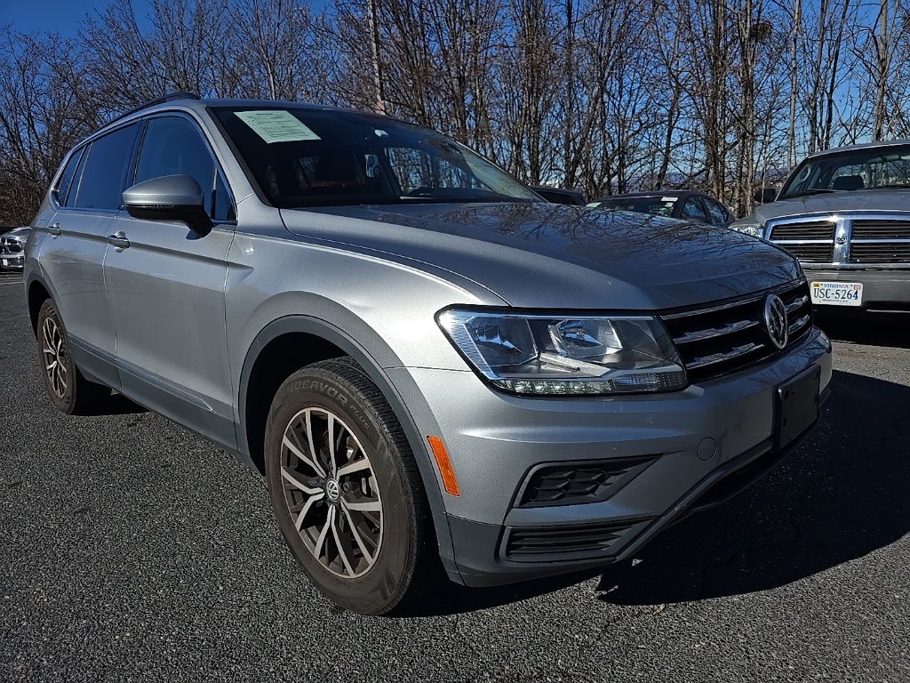 2021 Volkswagen Tiguan SE's photo