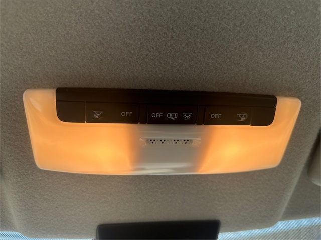 2024 Nissan Kicks S photo 18