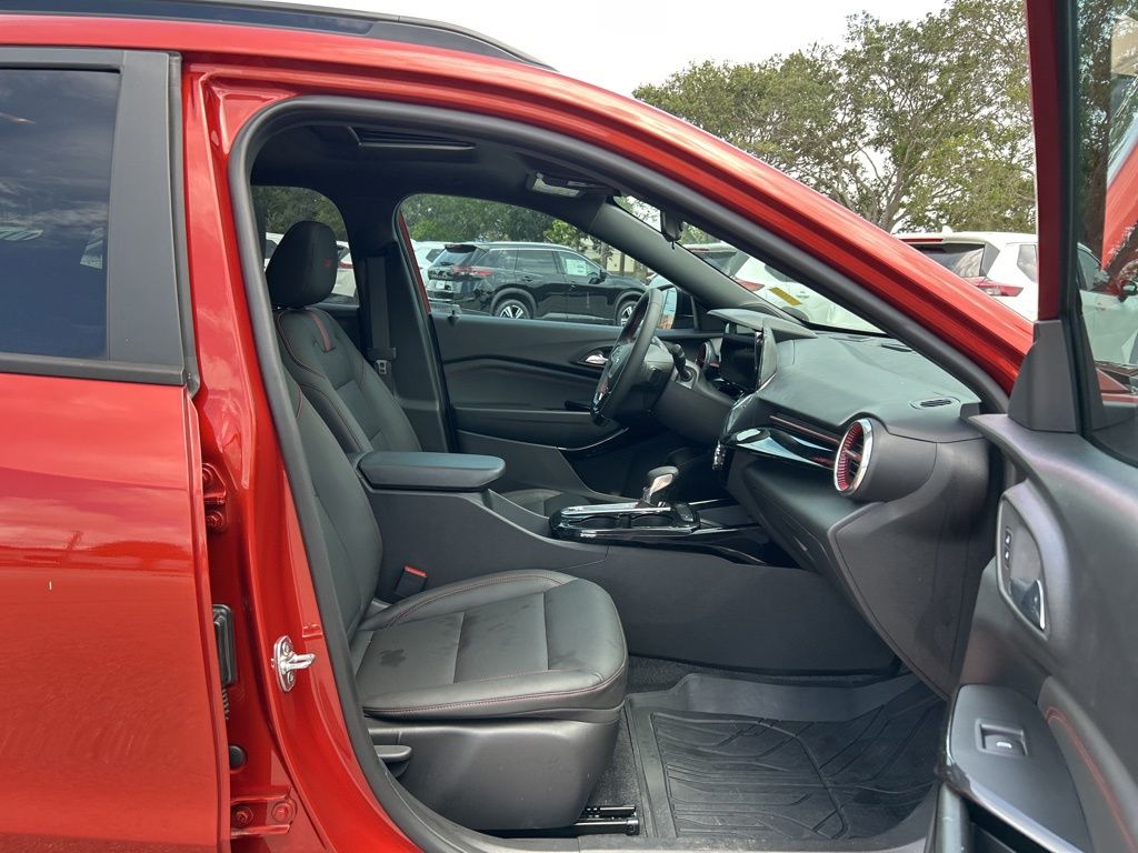 2024 Chevrolet Trax photo 30