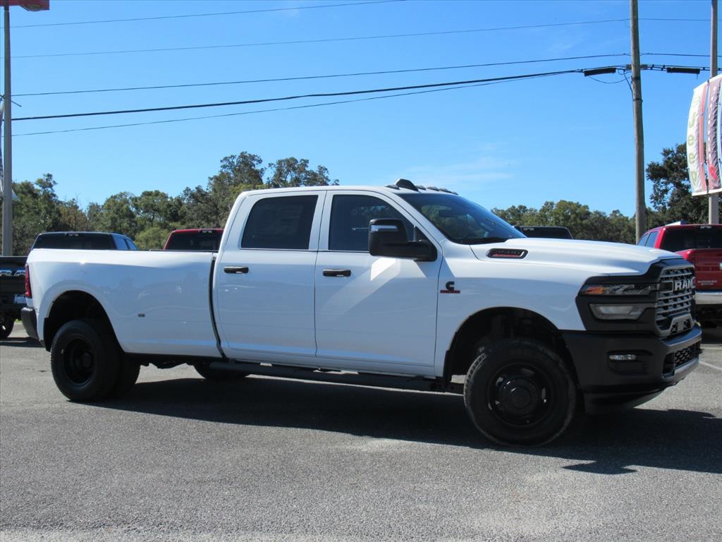 2026 Ram 3500 Tradesman photo 2