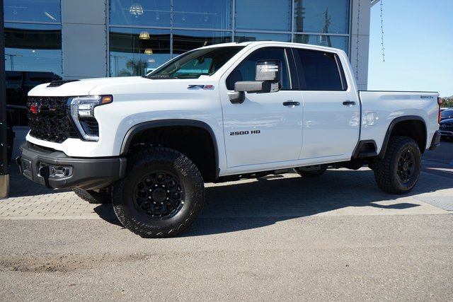 2026 Chevrolet Silverado 2500HD ZR2 photo 4