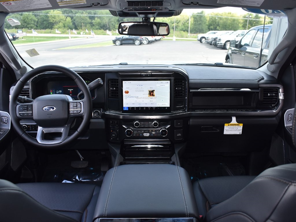 2026 Ford F-250 Lariat photo 4