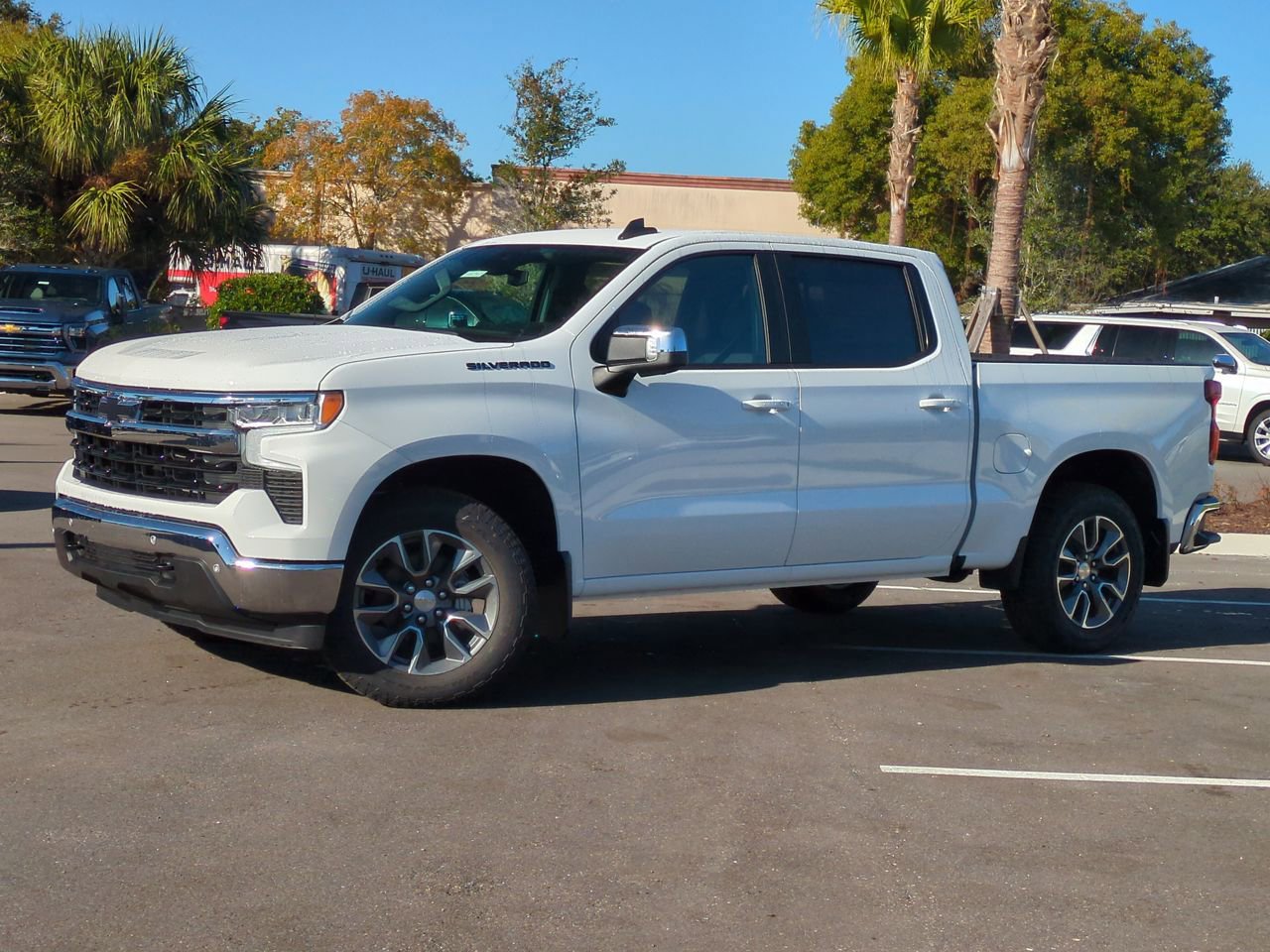 2026 Chevrolet Silverado LT's photo