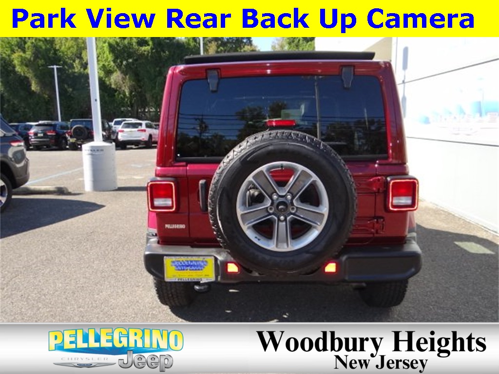 2022 Jeep Wrangler Unlimited Sahara photo 4