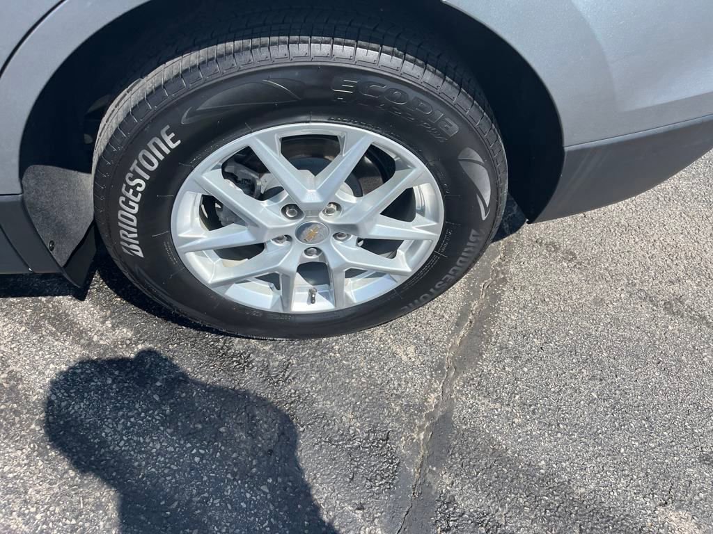 2023 Chevrolet Equinox LT photo 33